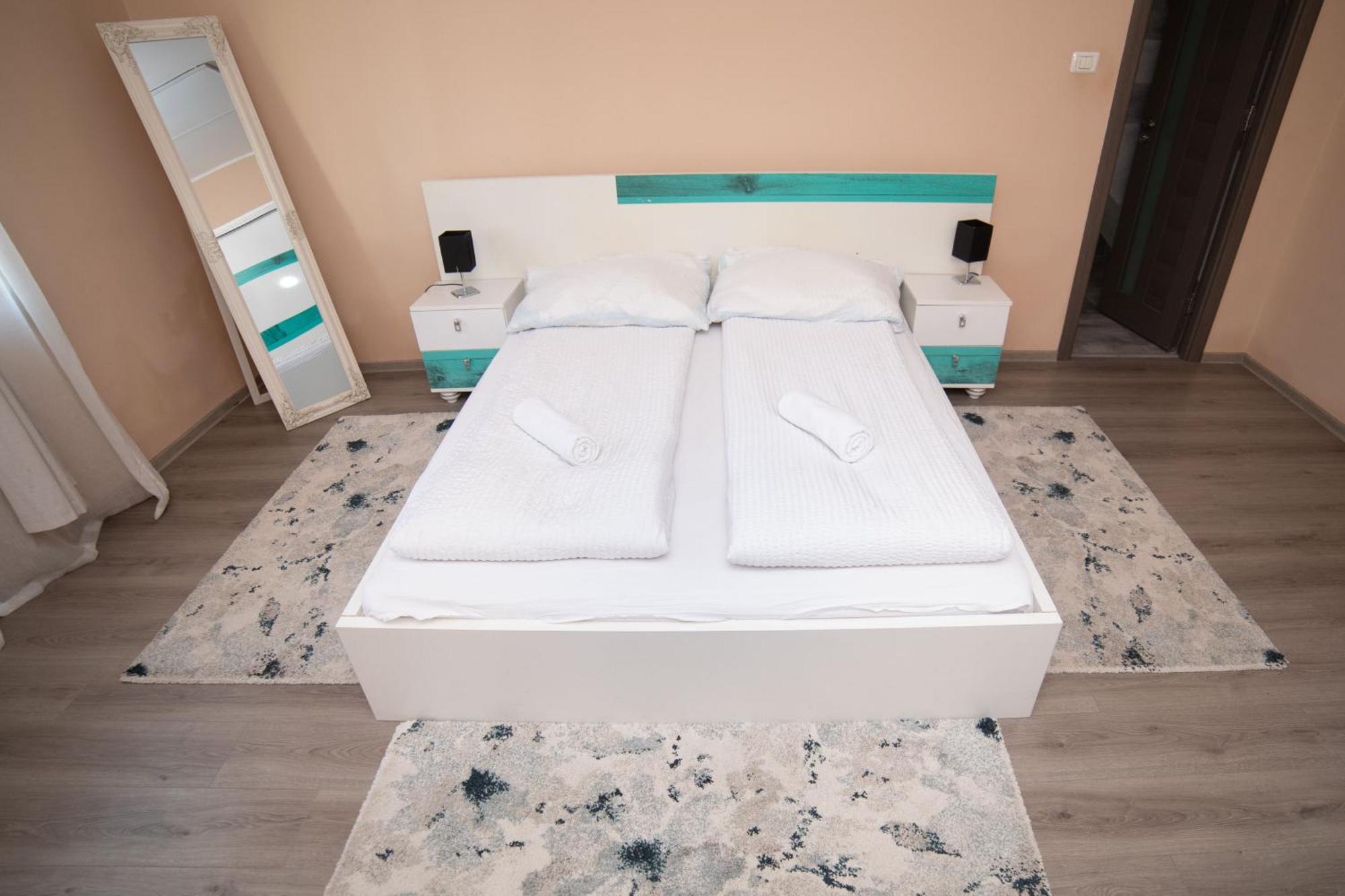 Milan House Lägenhet Arad Exteriör bild